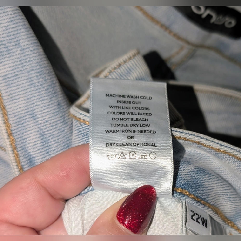 Oneso Mid Rise Wide Leg Jeans - Light Wash NWT 14W - Picture 15 of 15